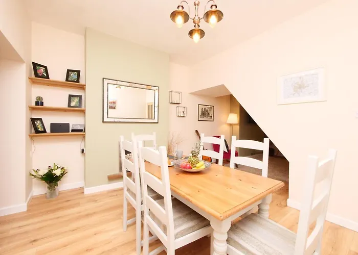 The River Walk House * York