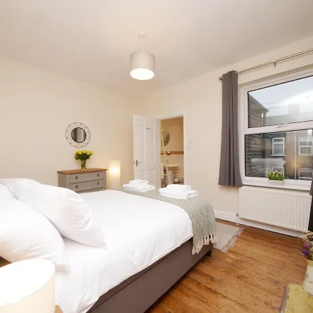 The River Walk House * York